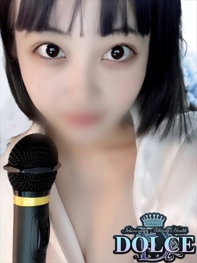 るり　18歳のドM素人美少女
